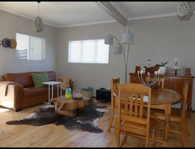 4 BEDROOM HOUSE FOR SALE IN BRITANNIA BAY